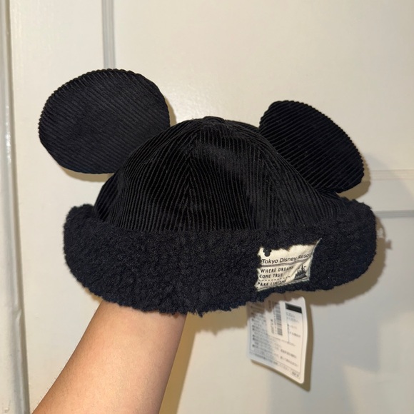 Tokyo Disneyland Sherpa Corduroy Hat